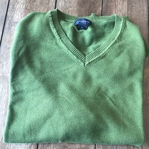 Lands End V-Neck Sweater size XL